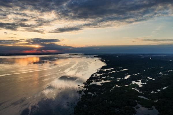Sustainable tourism activity engaging visitors within an Amazon community
