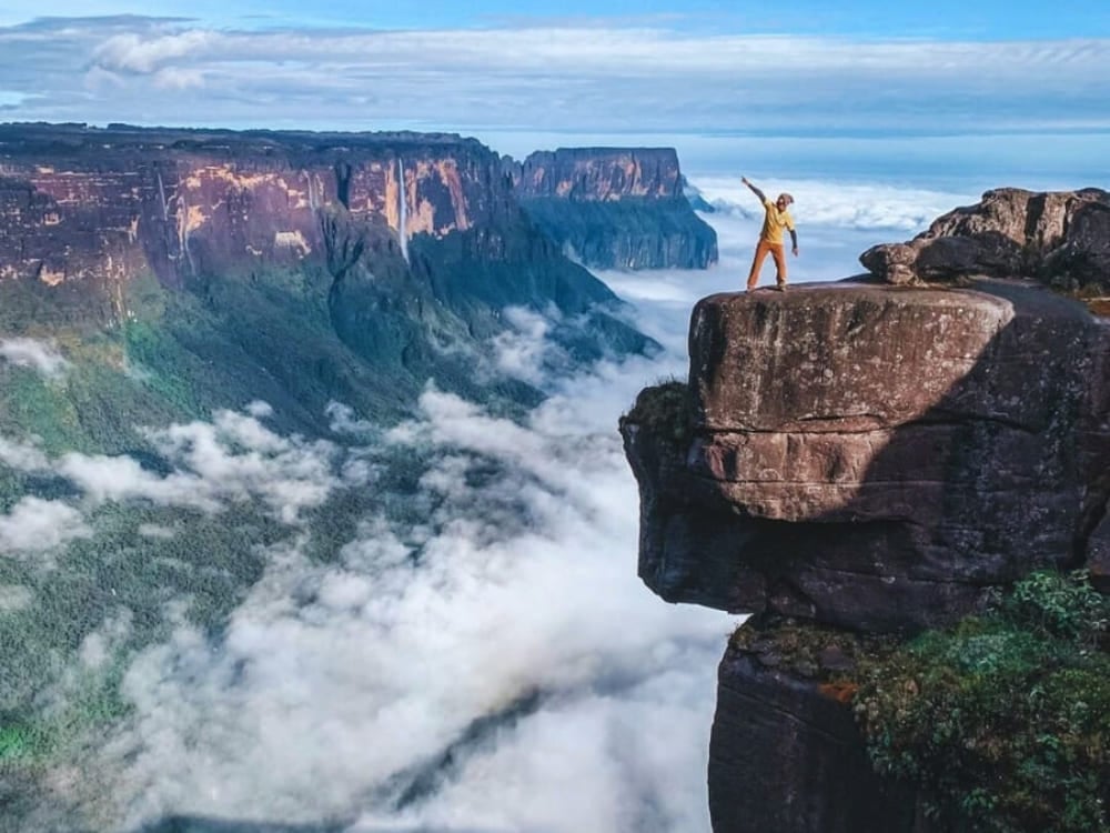 What's on top of Mount Roraima