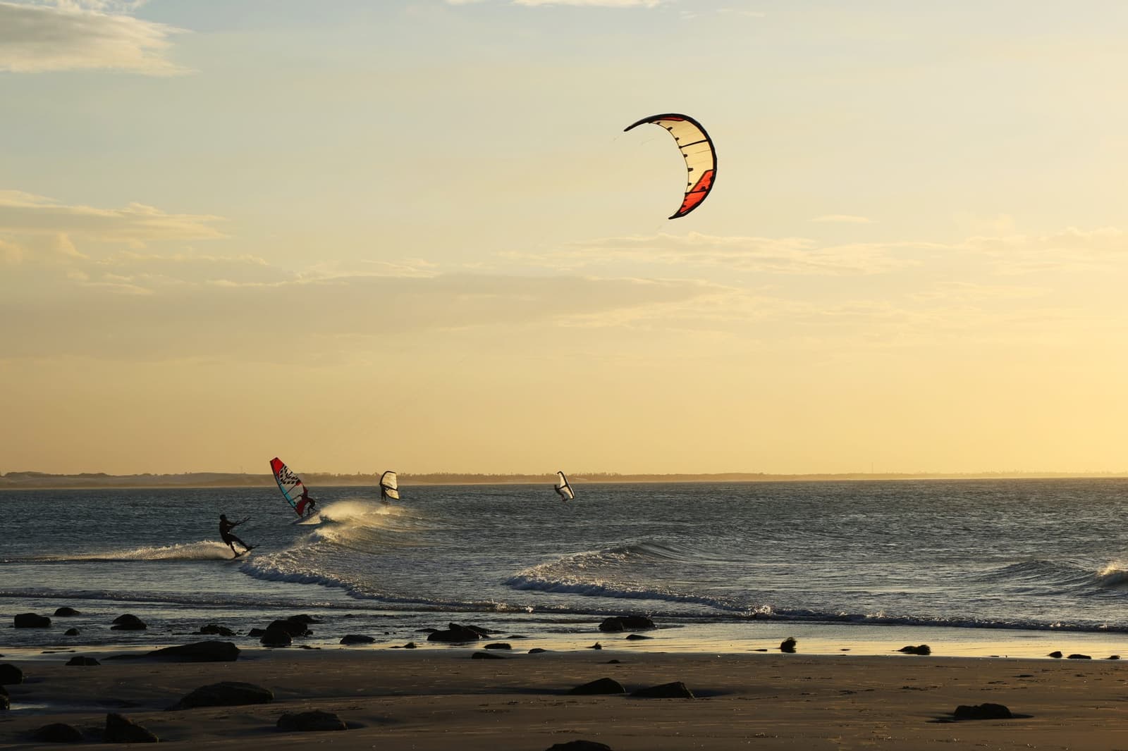 The kind of afternoon that makes you wonder why you ever learned to sit still. Photo: Valdeci Lima Photo 1
